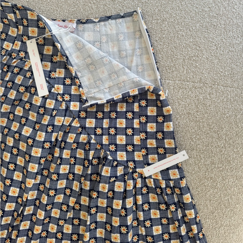 NWT LISA SAYS GAH MAEVE MIDI SKIRT- NAVY DAISY GINGHAM - SIZE S - Picture 9 of 9